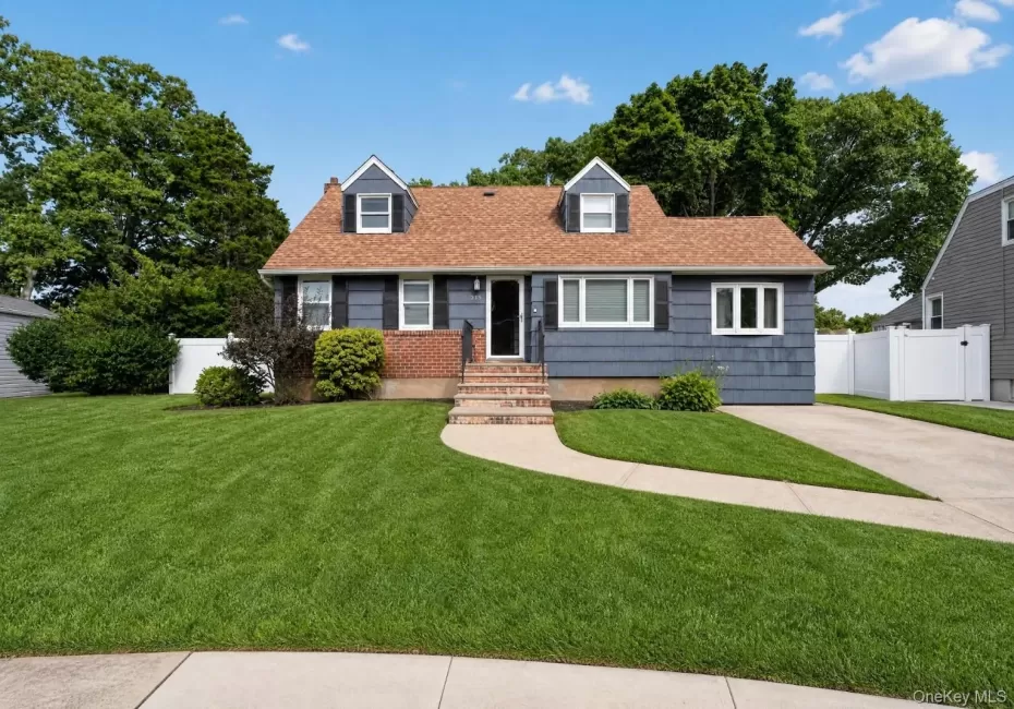 315 Harmony Drive, Oyster Bay, NY, 4 Bedrooms Bedrooms, 10 Rooms Rooms,2 BathroomsBathrooms,Residential,For Rent,Harmony,0,1053672 315 Harmony Drive, Oyster Bay, NY, 4 Bedrooms Bedrooms, 10 Rooms Rooms,2 BathroomsBathrooms,Residential,For Rent,Harmony,0,1053672
