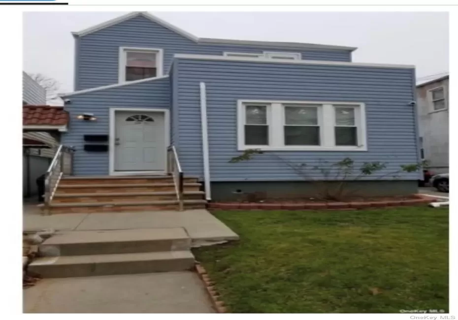 22823 Mentone Avenue, New York, NY, 3 Bedrooms Bedrooms, 6 Rooms Rooms,1 BathroomBathrooms,Residential Lease,For Rent,Mentone,0,1029582 22823 Mentone Avenue, New York, NY, 3 Bedrooms Bedrooms, 6 Rooms Rooms,1 BathroomBathrooms,Residential Lease,For Rent,Mentone,0,1029582