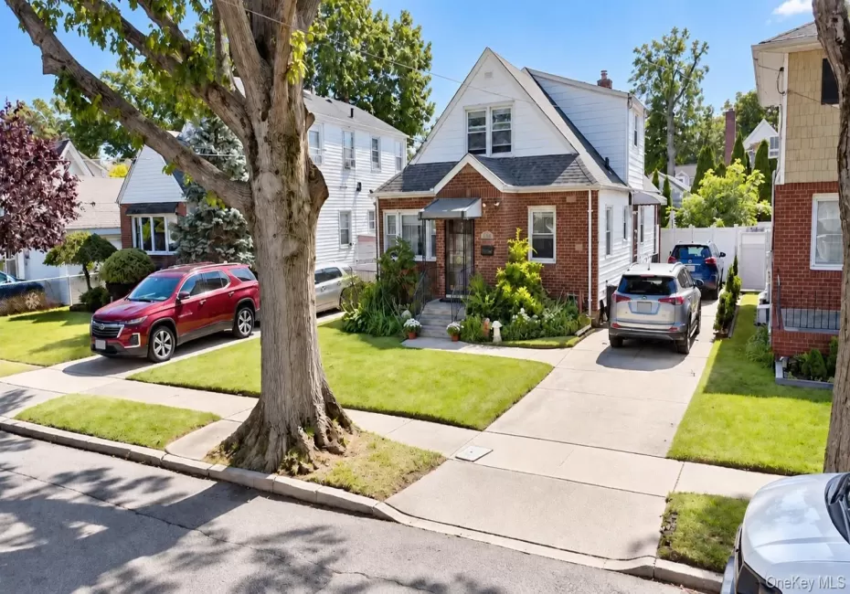1312 Park Avenue, Hempstead, NY, 3 Bedrooms Bedrooms, 7 Rooms Rooms,1 BathroomBathrooms,Residential,For Rent,Park,0,1054686 1312 Park Avenue, Hempstead, NY, 3 Bedrooms Bedrooms, 7 Rooms Rooms,1 BathroomBathrooms,Residential,For Rent,Park,0,1054686