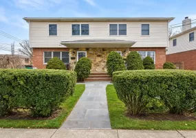2 Pequot Avenue, North Hempstead, NY, 3 Bedrooms Bedrooms, 6 Rooms Rooms,2 BathroomsBathrooms,Residential Lease,For Rent,Pequot,0,1053676 2 Pequot Avenue, North Hempstead, NY, 3 Bedrooms Bedrooms, 6 Rooms Rooms,2 BathroomsBathrooms,Residential Lease,For Rent,Pequot,0,1053676