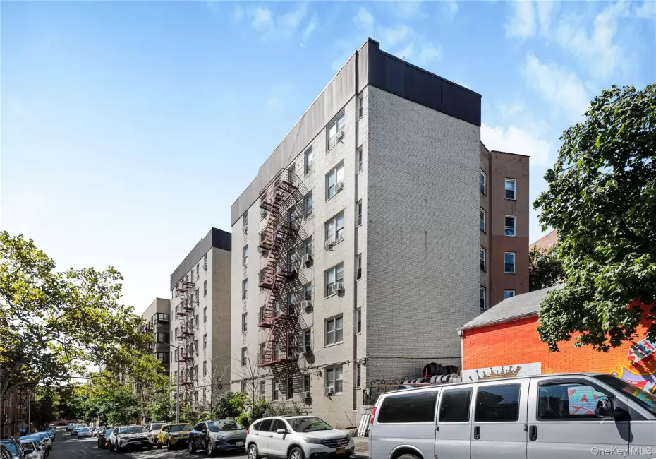 2191 Bolton Street, New York, NY, 1 Bedroom Bedrooms, 3 Rooms Rooms,1 BathroomBathrooms,Residential,For Rent,Bolton,0,1051003 2191 Bolton Street, New York, NY, 1 Bedroom Bedrooms, 3 Rooms Rooms,1 BathroomBathrooms,Residential,For Rent,Bolton,0,1051003