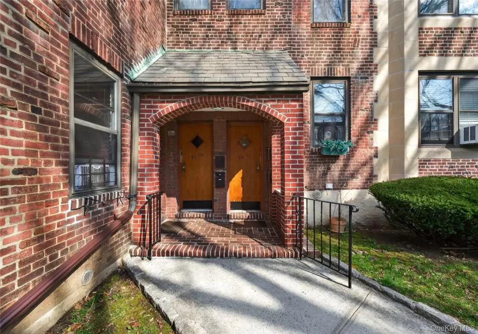 7611 Ditmars Boulevard, New York, NY, 2 Bedrooms Bedrooms, 4 Rooms Rooms,1 BathroomBathrooms,Residential,For Rent,Ditmars,0,1041887 7611 Ditmars Boulevard, New York, NY, 2 Bedrooms Bedrooms, 4 Rooms Rooms,1 BathroomBathrooms,Residential,For Rent,Ditmars,0,1041887
