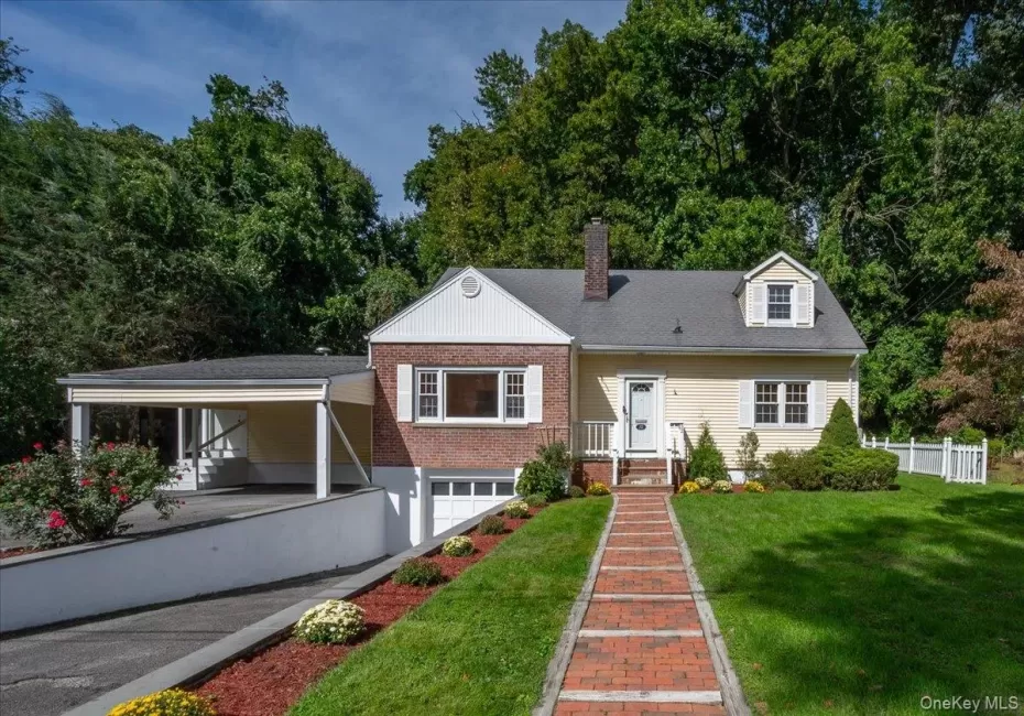 32 Dogwood Drive, Eastchester, NY, 5 Bedrooms Bedrooms, 12 Rooms Rooms,3 BathroomsBathrooms,Residential,For Rent,Dogwood,0,1052267 32 Dogwood Drive, Eastchester, NY, 5 Bedrooms Bedrooms, 12 Rooms Rooms,3 BathroomsBathrooms,Residential,For Rent,Dogwood,0,1052267