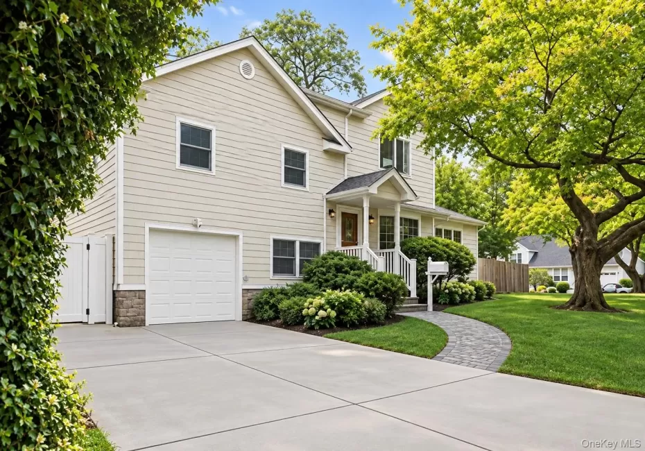 21 Edgewood, Oyster Bay, NY, 4 Bedrooms Bedrooms, 7 Rooms Rooms,3 BathroomsBathrooms,Residential,For Rent,Edgewood,0,1052936 21 Edgewood, Oyster Bay, NY, 4 Bedrooms Bedrooms, 7 Rooms Rooms,3 BathroomsBathrooms,Residential,For Rent,Edgewood,0,1052936