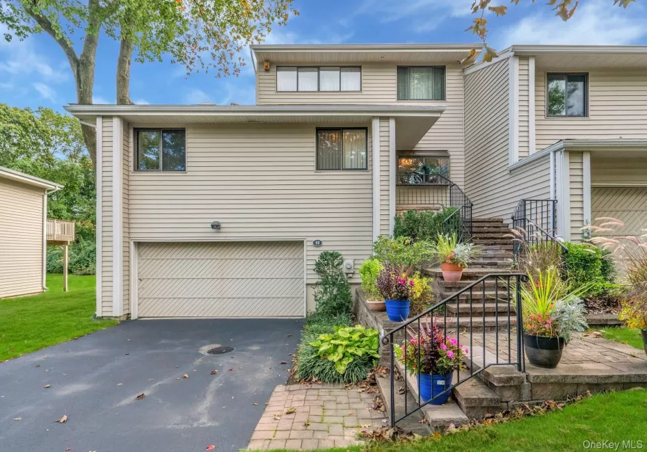 Ideal location in back of community with low traffic and close to pool and tennis Ideal location in back of community with low traffic and close to pool and tennis
