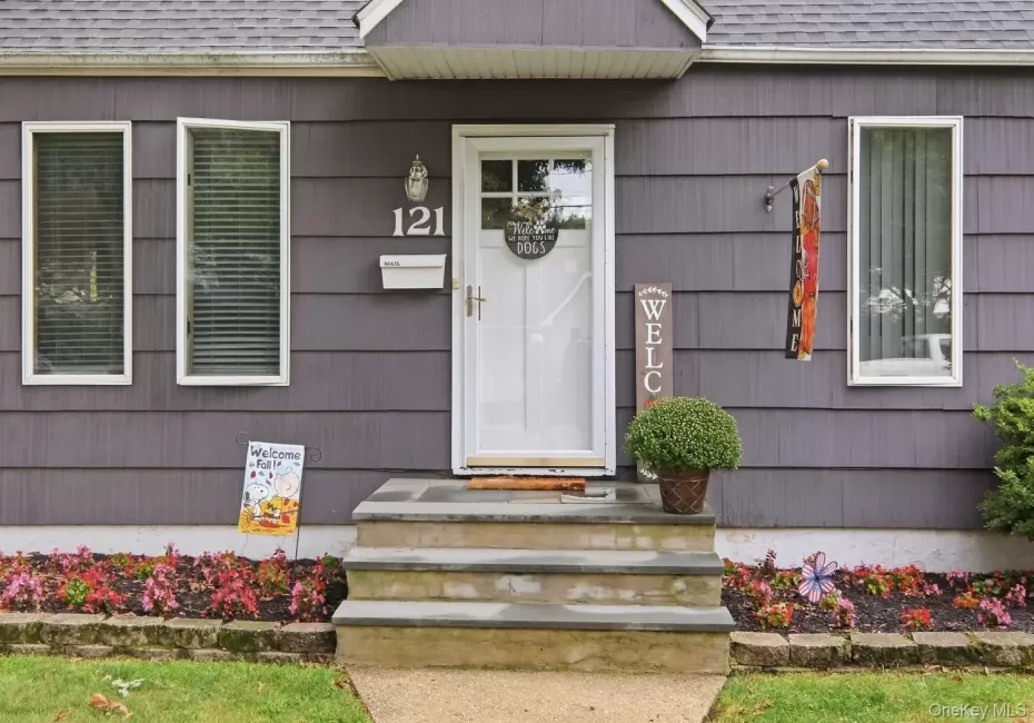 121 Delaware Avenue, Babylon, NY, 3 Bedrooms Bedrooms, 7 Rooms Rooms,2 BathroomsBathrooms,Residential,For Rent,Delaware,0,1054104 121 Delaware Avenue, Babylon, NY, 3 Bedrooms Bedrooms, 7 Rooms Rooms,2 BathroomsBathrooms,Residential,For Rent,Delaware,0,1054104