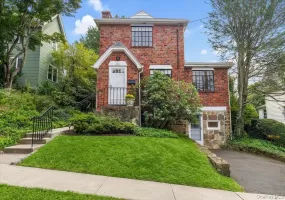 1211 Park Avenue, Rye Town, NY, 3 Bedrooms Bedrooms, 8 Rooms Rooms,2 BathroomsBathrooms,Residential,For Rent,Park,0,1049005 1211 Park Avenue, Rye Town, NY, 3 Bedrooms Bedrooms, 8 Rooms Rooms,2 BathroomsBathrooms,Residential,For Rent,Park,0,1049005