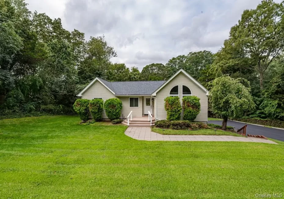 68 Chestnut Street, Brookhaven, NY, 4 Bedrooms Bedrooms, 9 Rooms Rooms,3 BathroomsBathrooms,Residential,For Rent,Chestnut,0,1053741 68 Chestnut Street, Brookhaven, NY, 4 Bedrooms Bedrooms, 9 Rooms Rooms,3 BathroomsBathrooms,Residential,For Rent,Chestnut,0,1053741