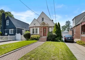 47 Alden Avenue, Hempstead, NY, 3 Bedrooms Bedrooms, 6 Rooms Rooms,2 BathroomsBathrooms,Residential,For Rent,Alden,0,1054926 47 Alden Avenue, Hempstead, NY, 3 Bedrooms Bedrooms, 6 Rooms Rooms,2 BathroomsBathrooms,Residential,For Rent,Alden,0,1054926