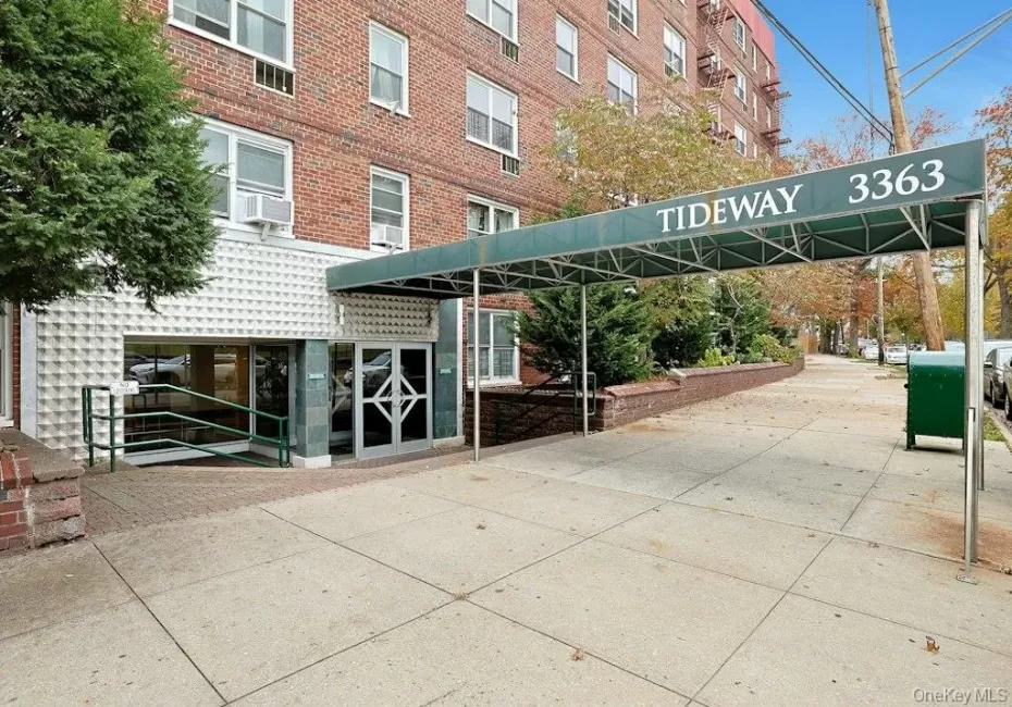 3363 Sedgwick Avenue, New York, NY, 1 Bedroom Bedrooms, 2 Rooms Rooms,1 BathroomBathrooms,Residential,For Rent,Sedgwick,0,1053876 3363 Sedgwick Avenue, New York, NY, 1 Bedroom Bedrooms, 2 Rooms Rooms,1 BathroomBathrooms,Residential,For Rent,Sedgwick,0,1053876
