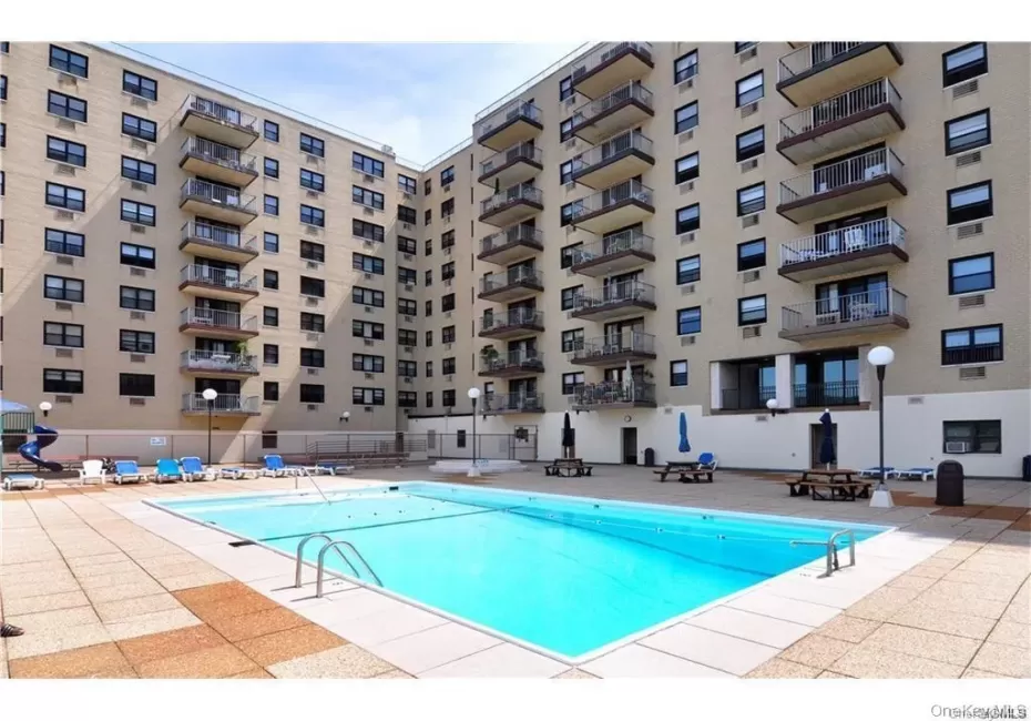 1085 Warburton Avenue, Yonkers, NY, 2 Bedrooms Bedrooms, 4 Rooms Rooms,1 BathroomBathrooms,Residential,For Rent,Warburton,0,1046570 1085 Warburton Avenue, Yonkers, NY, 2 Bedrooms Bedrooms, 4 Rooms Rooms,1 BathroomBathrooms,Residential,For Rent,Warburton,0,1046570