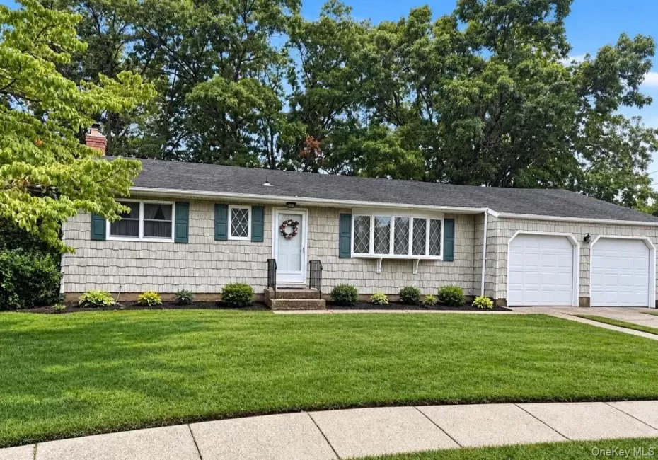 11 Whig Court, Islip, NY, 3 Bedrooms Bedrooms, 6 Rooms Rooms,1 BathroomBathrooms,Residential,For Rent,Whig,0,1048248 11 Whig Court, Islip, NY, 3 Bedrooms Bedrooms, 6 Rooms Rooms,1 BathroomBathrooms,Residential,For Rent,Whig,0,1048248