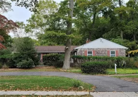 101 Country Road, Brookhaven, NY, 4 Bedrooms Bedrooms, 9 Rooms Rooms,3 BathroomsBathrooms,Residential,For Rent,Country,0,1055055 101 Country Road, Brookhaven, NY, 4 Bedrooms Bedrooms, 9 Rooms Rooms,3 BathroomsBathrooms,Residential,For Rent,Country,0,1055055