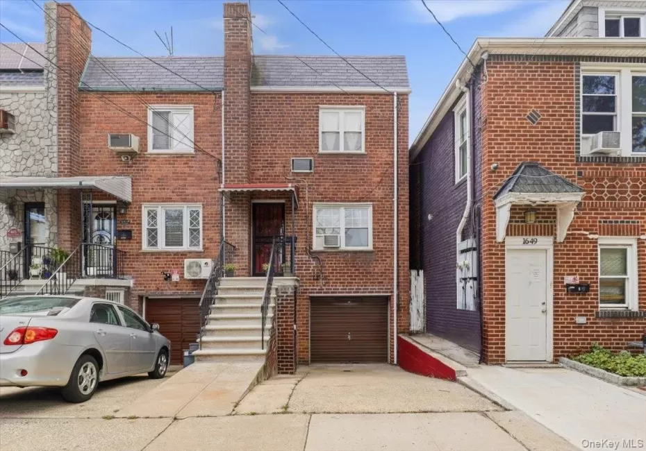 1647 Radcliff Avenue, New York, NY, 2 Bedrooms Bedrooms, 4 Rooms Rooms,2 BathroomsBathrooms,Residential,For Rent,Radcliff,0,1054883 1647 Radcliff Avenue, New York, NY, 2 Bedrooms Bedrooms, 4 Rooms Rooms,2 BathroomsBathrooms,Residential,For Rent,Radcliff,0,1054883