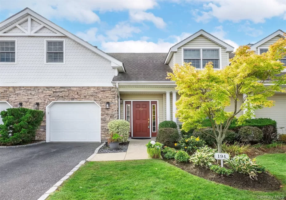 194 Pond View Drive, North Hempstead, NY, 4 Bedrooms Bedrooms, 7 Rooms Rooms,3 BathroomsBathrooms,Residential,For Rent,Pond View,0,1054673 194 Pond View Drive, North Hempstead, NY, 4 Bedrooms Bedrooms, 7 Rooms Rooms,3 BathroomsBathrooms,Residential,For Rent,Pond View,0,1054673