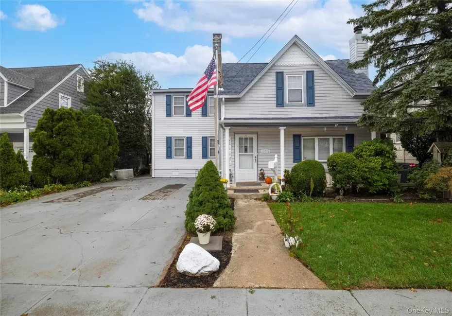 105 Wicks Lane, Hempstead, NY, 4 Bedrooms Bedrooms, 7 Rooms Rooms,3 BathroomsBathrooms,Residential,For Rent,Wicks,0,1044076 105 Wicks Lane, Hempstead, NY, 4 Bedrooms Bedrooms, 7 Rooms Rooms,3 BathroomsBathrooms,Residential,For Rent,Wicks,0,1044076