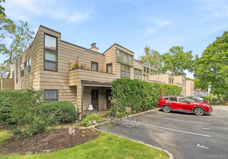 Welcome to 216 Purchase Street, Unit F. First floor living at its finest! Welcome to 216 Purchase Street, Unit F. First floor living at its finest!