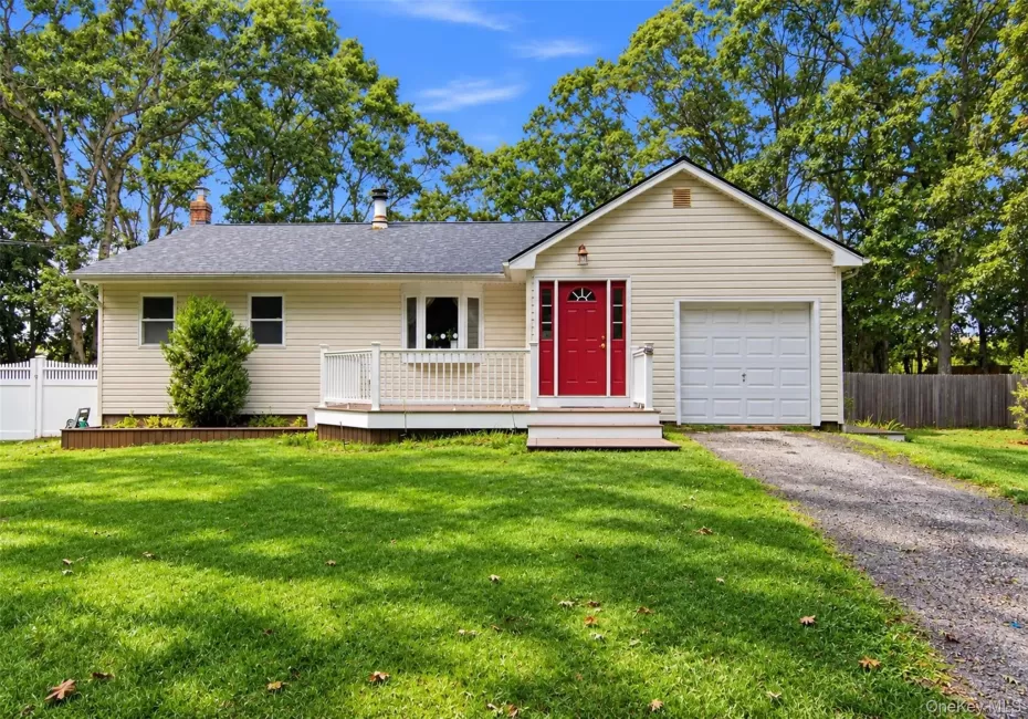 1726 Wad Riv Mnrvl Road, Riverhead, NY, 3 Bedrooms Bedrooms, 6 Rooms Rooms,1 BathroomBathrooms,Residential,For Rent,Wad Riv Mnrvl,0,1054190 1726 Wad Riv Mnrvl Road, Riverhead, NY, 3 Bedrooms Bedrooms, 6 Rooms Rooms,1 BathroomBathrooms,Residential,For Rent,Wad Riv Mnrvl,0,1054190