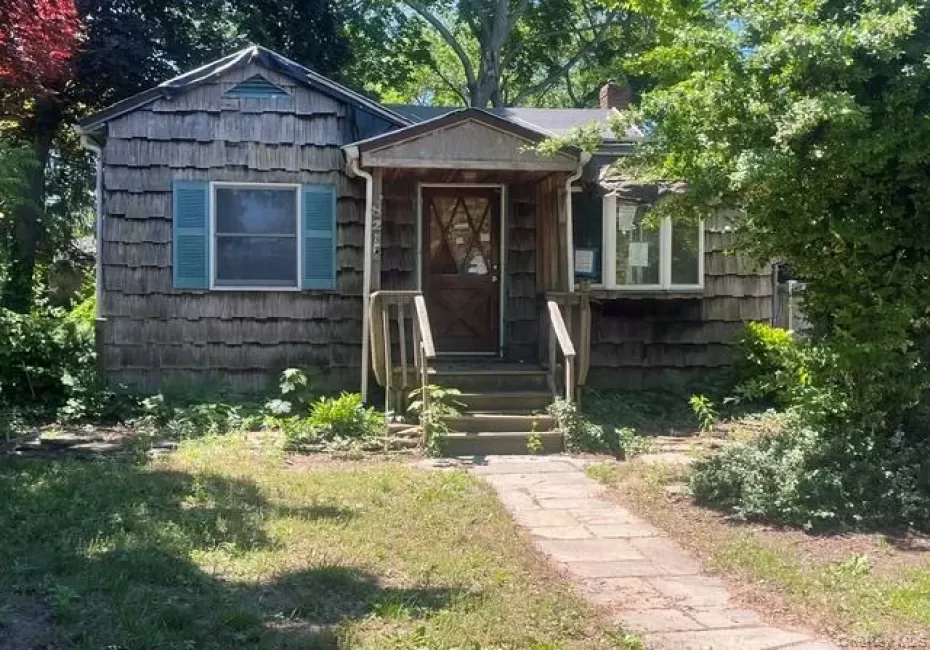 82 4th Street, Brookhaven, NY, 3 Bedrooms Bedrooms, 5 Rooms Rooms,1 BathroomBathrooms,Residential,For Rent,4th,0,1054966 82 4th Street, Brookhaven, NY, 3 Bedrooms Bedrooms, 5 Rooms Rooms,1 BathroomBathrooms,Residential,For Rent,4th,0,1054966