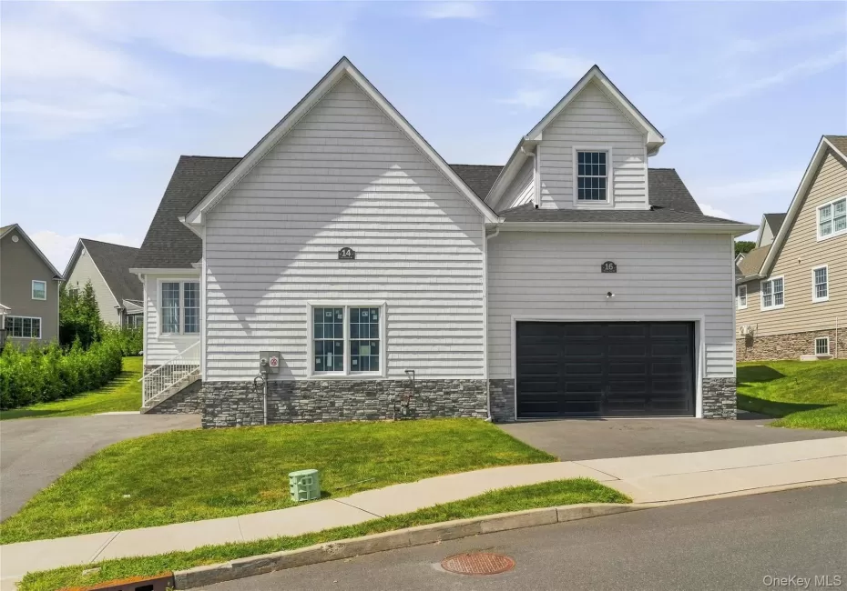 14 Van Arsdale Road, Monroe, NY, 2 Bedrooms Bedrooms, 5 Rooms Rooms,1 BathroomBathrooms,Residential,For Rent,Van Arsdale,0,1045035 14 Van Arsdale Road, Monroe, NY, 2 Bedrooms Bedrooms, 5 Rooms Rooms,1 BathroomBathrooms,Residential,For Rent,Van Arsdale,0,1045035