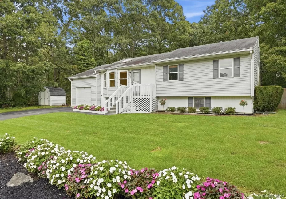 21 Lisa Court, Brookhaven, NY, 3 Bedrooms Bedrooms, 7 Rooms Rooms,2 BathroomsBathrooms,Residential,For Rent,Lisa,0,1055121 21 Lisa Court, Brookhaven, NY, 3 Bedrooms Bedrooms, 7 Rooms Rooms,2 BathroomsBathrooms,Residential,For Rent,Lisa,0,1055121