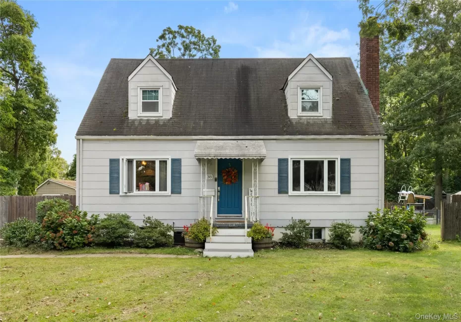 38 Muncey Road, Islip, NY, 3 Bedrooms Bedrooms, 7 Rooms Rooms,3 BathroomsBathrooms,Residential,For Rent,Muncey,0,1053850 38 Muncey Road, Islip, NY, 3 Bedrooms Bedrooms, 7 Rooms Rooms,3 BathroomsBathrooms,Residential,For Rent,Muncey,0,1053850