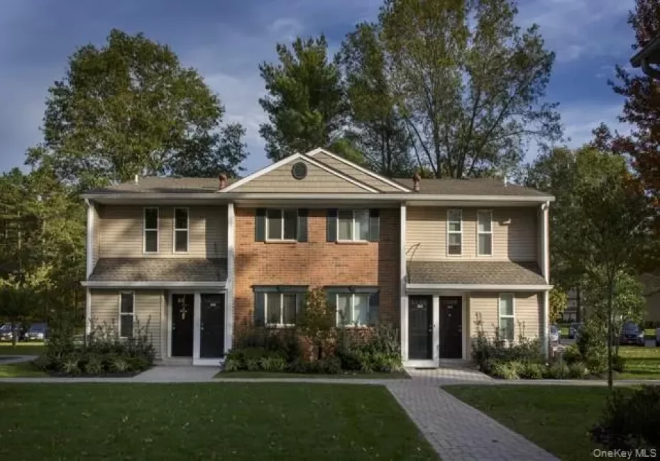 23 Country Club Drive, Brookhaven, NY, 2 Bedrooms Bedrooms, 6 Rooms Rooms,1 BathroomBathrooms,Residential Lease,For Rent,Country Club,0,1055263 23 Country Club Drive, Brookhaven, NY, 2 Bedrooms Bedrooms, 6 Rooms Rooms,1 BathroomBathrooms,Residential Lease,For Rent,Country Club,0,1055263