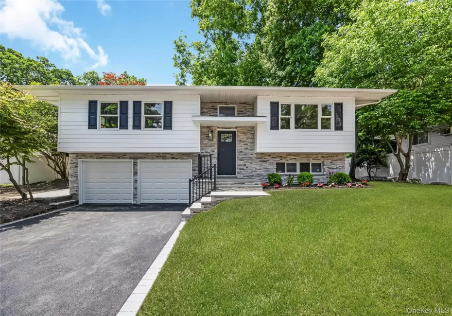 145 Lenore Lane, Brookhaven, NY, 4 Bedrooms Bedrooms, 8 Rooms Rooms,2 BathroomsBathrooms,Residential,For Rent,Lenore,0,1055258 145 Lenore Lane, Brookhaven, NY, 4 Bedrooms Bedrooms, 8 Rooms Rooms,2 BathroomsBathrooms,Residential,For Rent,Lenore,0,1055258