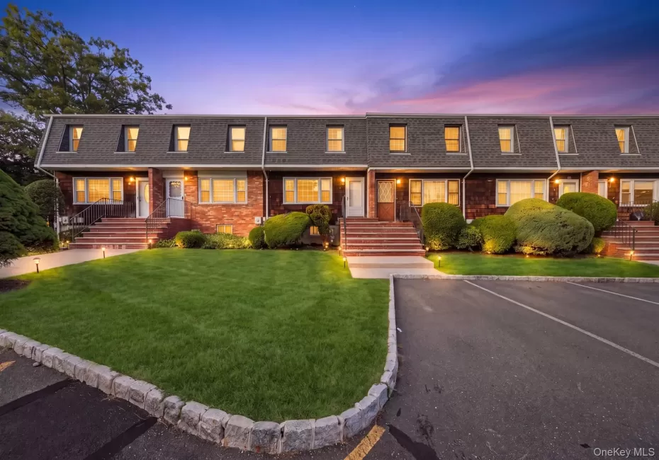 42 Gladys Drive, Ramapo, NY, 3 Bedrooms Bedrooms, 7 Rooms Rooms,1 BathroomBathrooms,Residential,For Rent,Gladys,0,1054840 42 Gladys Drive, Ramapo, NY, 3 Bedrooms Bedrooms, 7 Rooms Rooms,1 BathroomBathrooms,Residential,For Rent,Gladys,0,1054840