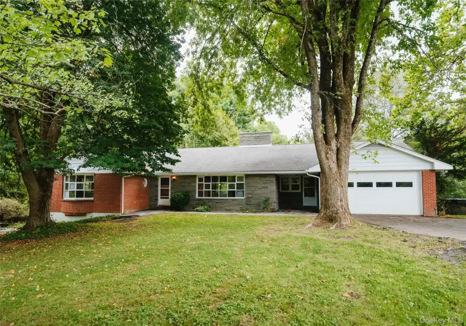 13 Edgewood Drive, New Paltz, NY, 4 Bedrooms Bedrooms, 7 Rooms Rooms,3 BathroomsBathrooms,Residential,For Rent,Edgewood,0,1055245 13 Edgewood Drive, New Paltz, NY, 4 Bedrooms Bedrooms, 7 Rooms Rooms,3 BathroomsBathrooms,Residential,For Rent,Edgewood,0,1055245