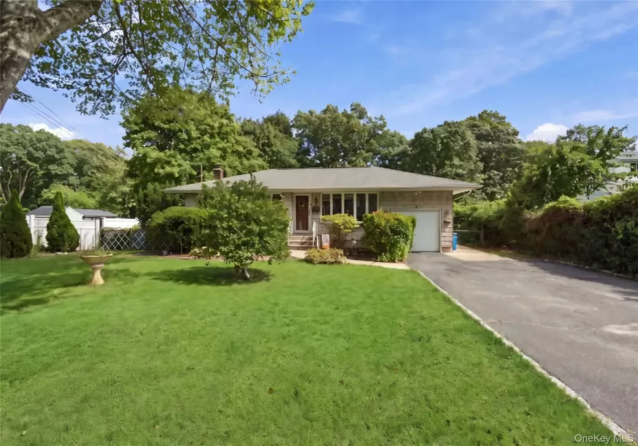 1024 Howells Road, Islip, NY, 2 Bedrooms Bedrooms, 7 Rooms Rooms,1 BathroomBathrooms,Residential,For Rent,Howells,0,1053085 1024 Howells Road, Islip, NY, 2 Bedrooms Bedrooms, 7 Rooms Rooms,1 BathroomBathrooms,Residential,For Rent,Howells,0,1053085