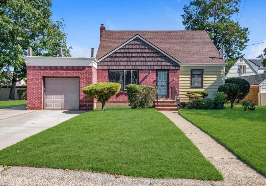 65 Clearstream Avenue, Hempstead, NY, 4 Bedrooms Bedrooms, 7 Rooms Rooms,2 BathroomsBathrooms,Residential,For Rent,Clearstream,0,1053535 65 Clearstream Avenue, Hempstead, NY, 4 Bedrooms Bedrooms, 7 Rooms Rooms,2 BathroomsBathrooms,Residential,For Rent,Clearstream,0,1053535