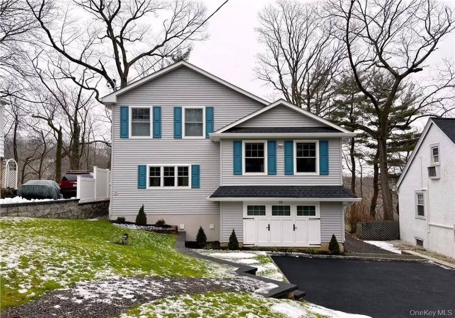 Welcome to 32 General Heath Avenue! Welcome to 32 General Heath Avenue!