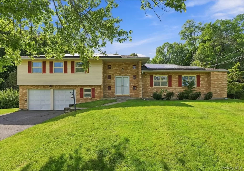 39 Clintonwood Drive, New Windsor, NY, 5 Bedrooms Bedrooms, 11 Rooms Rooms,3 BathroomsBathrooms,Residential,For Rent,Clintonwood,0,1055234 39 Clintonwood Drive, New Windsor, NY, 5 Bedrooms Bedrooms, 11 Rooms Rooms,3 BathroomsBathrooms,Residential,For Rent,Clintonwood,0,1055234