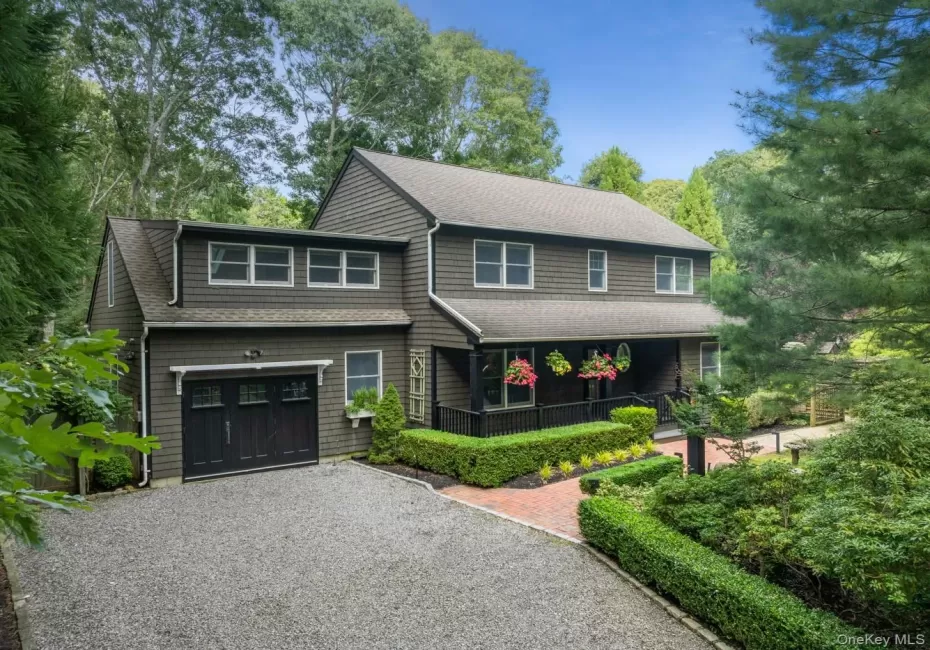 37 Barnes Avenue, East Hampton, NY, 4 Bedrooms Bedrooms, 9 Rooms Rooms,4 BathroomsBathrooms,Residential,For Rent,Barnes,0,1054046 37 Barnes Avenue, East Hampton, NY, 4 Bedrooms Bedrooms, 9 Rooms Rooms,4 BathroomsBathrooms,Residential,For Rent,Barnes,0,1054046