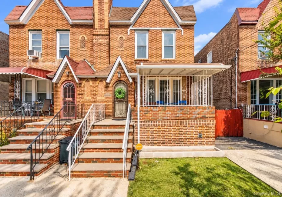 11133 178th Street, New York, NY, 3 Bedrooms Bedrooms, 7 Rooms Rooms,1 BathroomBathrooms,Residential,For Rent,178th,0,1049586 11133 178th Street, New York, NY, 3 Bedrooms Bedrooms, 7 Rooms Rooms,1 BathroomBathrooms,Residential,For Rent,178th,0,1049586