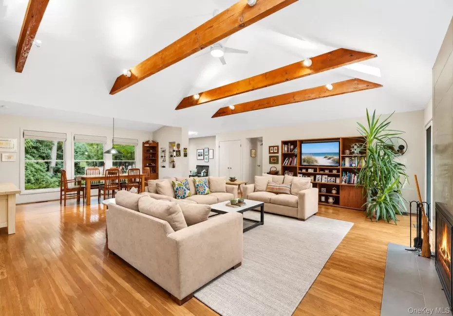 15 Springwood Way, East Hampton, NY, 3 Bedrooms Bedrooms, 3 Rooms Rooms,2 BathroomsBathrooms,Residential,For Rent,Springwood,0,1053502 15 Springwood Way, East Hampton, NY, 3 Bedrooms Bedrooms, 3 Rooms Rooms,2 BathroomsBathrooms,Residential,For Rent,Springwood,0,1053502