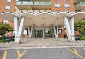1841 Central Park Avenue, Yonkers, NY, 3 Bedrooms Bedrooms, 6 Rooms Rooms,2 BathroomsBathrooms,Residential,For Rent,Central Park,0,1055498 1841 Central Park Avenue, Yonkers, NY, 3 Bedrooms Bedrooms, 6 Rooms Rooms,2 BathroomsBathrooms,Residential,For Rent,Central Park,0,1055498