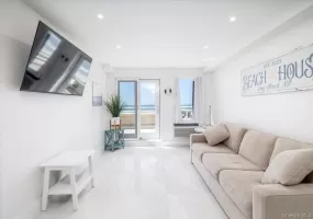 450 Broadway, Long Beach, NY, 1 Bedroom Bedrooms, 4 Rooms Rooms,1 BathroomBathrooms,Residential Lease,For Rent,Broadway,0,1055427 450 Broadway, Long Beach, NY, 1 Bedroom Bedrooms, 4 Rooms Rooms,1 BathroomBathrooms,Residential Lease,For Rent,Broadway,0,1055427