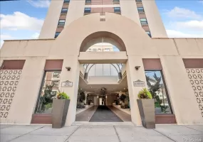 360 Shore Road, Long Beach, NY, 1 Bedroom Bedrooms, 4 Rooms Rooms,1 BathroomBathrooms,Residential Lease,For Rent,Shore,0,1055147 360 Shore Road, Long Beach, NY, 1 Bedroom Bedrooms, 4 Rooms Rooms,1 BathroomBathrooms,Residential Lease,For Rent,Shore,0,1055147