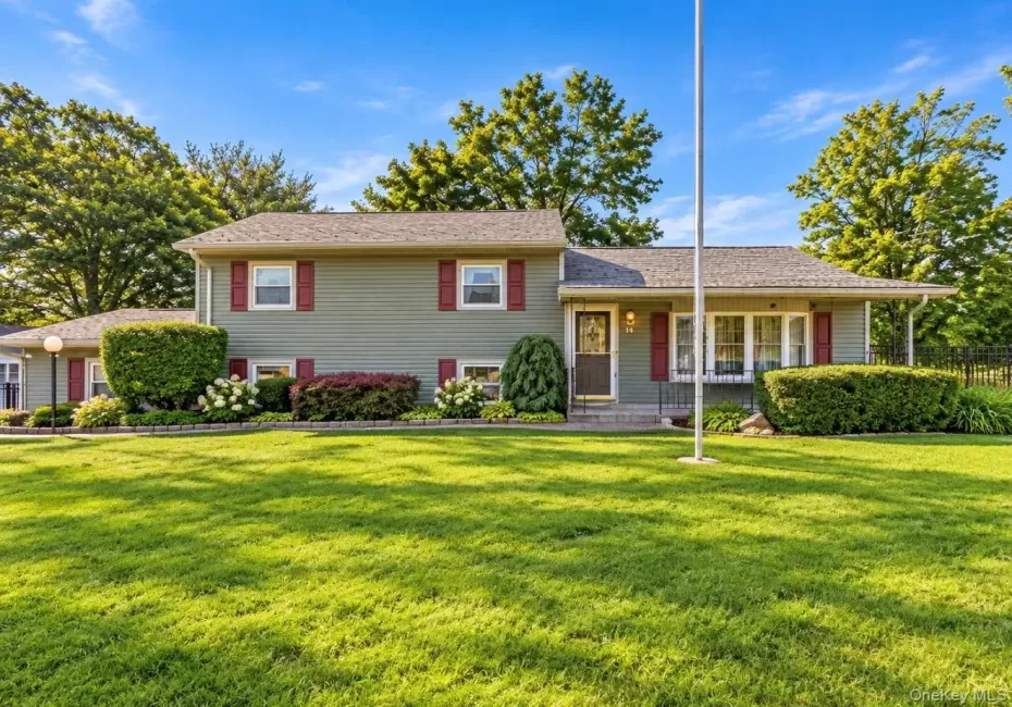 14 Valewood Drive, New Windsor, NY, 3 Bedrooms Bedrooms, 7 Rooms Rooms,1 BathroomBathrooms,Residential,For Rent,Valewood,0,1052277 14 Valewood Drive, New Windsor, NY, 3 Bedrooms Bedrooms, 7 Rooms Rooms,1 BathroomBathrooms,Residential,For Rent,Valewood,0,1052277