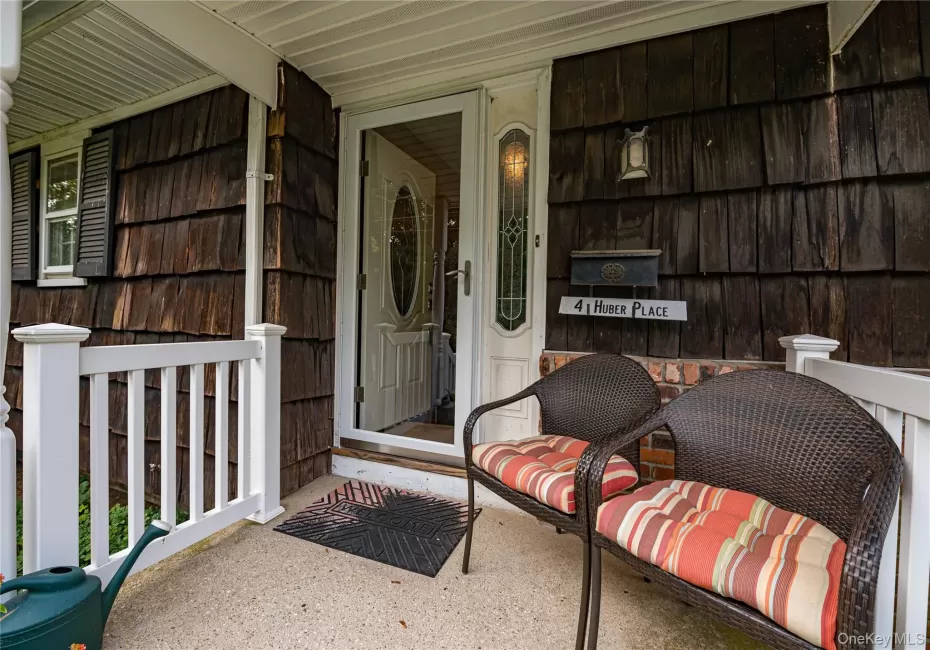 4 Huber Place, Smithtown, NY, 3 Bedrooms Bedrooms, 8 Rooms Rooms,2 BathroomsBathrooms,Residential,For Rent,Huber,0,1045238 4 Huber Place, Smithtown, NY, 3 Bedrooms Bedrooms, 8 Rooms Rooms,2 BathroomsBathrooms,Residential,For Rent,Huber,0,1045238
