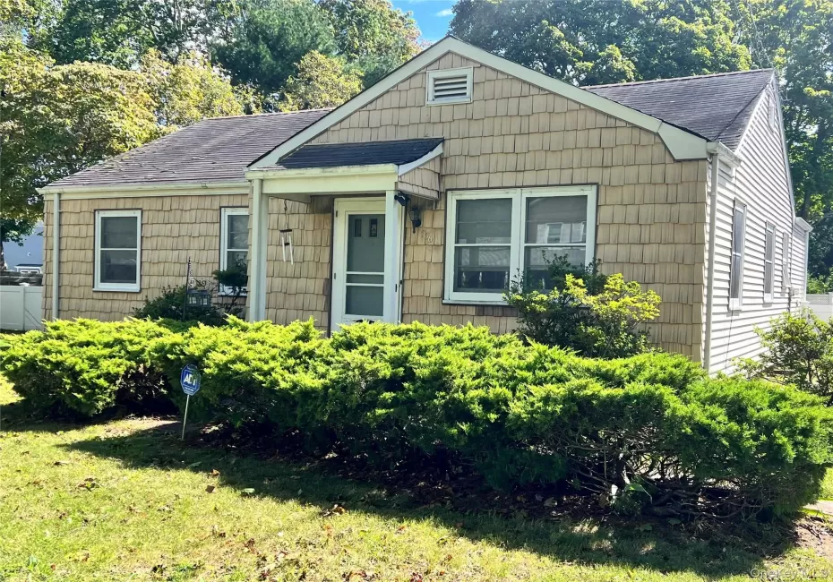 936 Union Street, Islip, NY, 3 Bedrooms Bedrooms, 6 Rooms Rooms,1 BathroomBathrooms,Residential,For Rent,Union,0,1055679 936 Union Street, Islip, NY, 3 Bedrooms Bedrooms, 6 Rooms Rooms,1 BathroomBathrooms,Residential,For Rent,Union,0,1055679