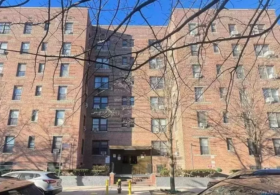 88-30 182nd Street, New York, NY, 3 Rooms Rooms,1 BathroomBathrooms,Residential,For Rent,182nd,0,1055662 88-30 182nd Street, New York, NY, 3 Rooms Rooms,1 BathroomBathrooms,Residential,For Rent,182nd,0,1055662