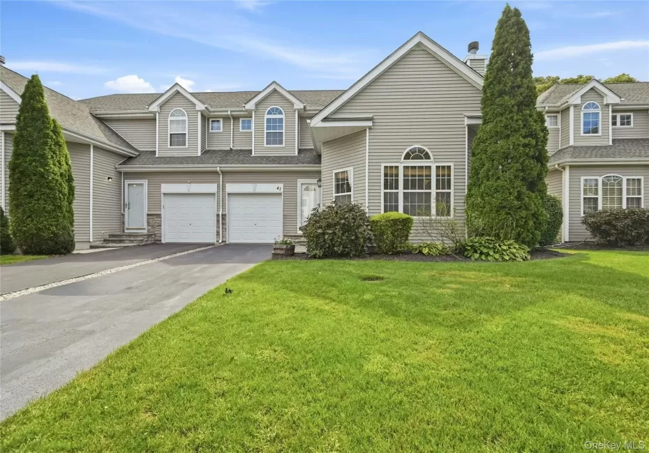 41 Sunflower Ridge Road, Brookhaven, NY, 3 Bedrooms Bedrooms, 9 Rooms Rooms,2 BathroomsBathrooms,Residential,For Rent,Sunflower Ridge,0,1053910 41 Sunflower Ridge Road, Brookhaven, NY, 3 Bedrooms Bedrooms, 9 Rooms Rooms,2 BathroomsBathrooms,Residential,For Rent,Sunflower Ridge,0,1053910