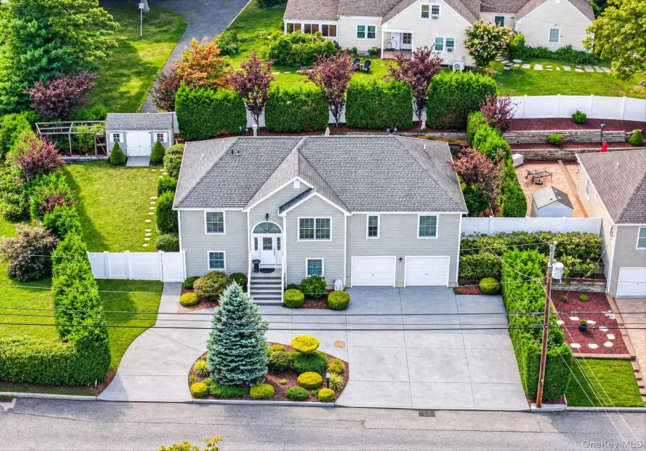 38 Cleary Road, Brookhaven, NY, 4 Bedrooms Bedrooms, 12 Rooms Rooms,3 BathroomsBathrooms,Residential,For Rent,Cleary,0,1054325 38 Cleary Road, Brookhaven, NY, 4 Bedrooms Bedrooms, 12 Rooms Rooms,3 BathroomsBathrooms,Residential,For Rent,Cleary,0,1054325