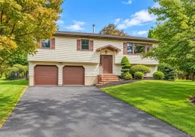 4 Letts Circle, Monroe, NY, 4 Bedrooms Bedrooms, 8 Rooms Rooms,2 BathroomsBathrooms,Residential,For Rent,Letts,0,1055643 4 Letts Circle, Monroe, NY, 4 Bedrooms Bedrooms, 8 Rooms Rooms,2 BathroomsBathrooms,Residential,For Rent,Letts,0,1055643