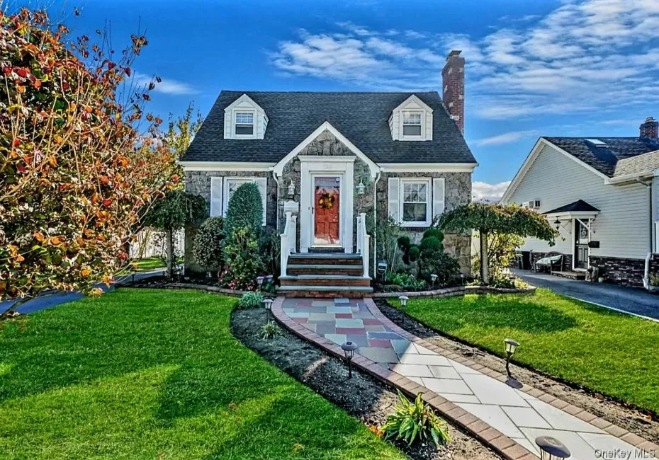 199 Claxton Avenue, Hempstead, NY, 3 Bedrooms Bedrooms, 7 Rooms Rooms,1 BathroomBathrooms,Residential,For Rent,Claxton,0,1055758 199 Claxton Avenue, Hempstead, NY, 3 Bedrooms Bedrooms, 7 Rooms Rooms,1 BathroomBathrooms,Residential,For Rent,Claxton,0,1055758