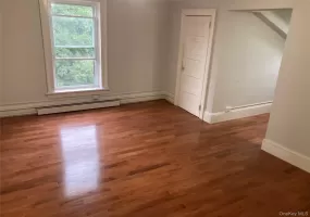81 South Street, Goshen, NY, 1 Bedroom Bedrooms, 3 Rooms Rooms,1 BathroomBathrooms,Residential Lease,For Rent,South,0,1055780 81 South Street, Goshen, NY, 1 Bedroom Bedrooms, 3 Rooms Rooms,1 BathroomBathrooms,Residential Lease,For Rent,South,0,1055780