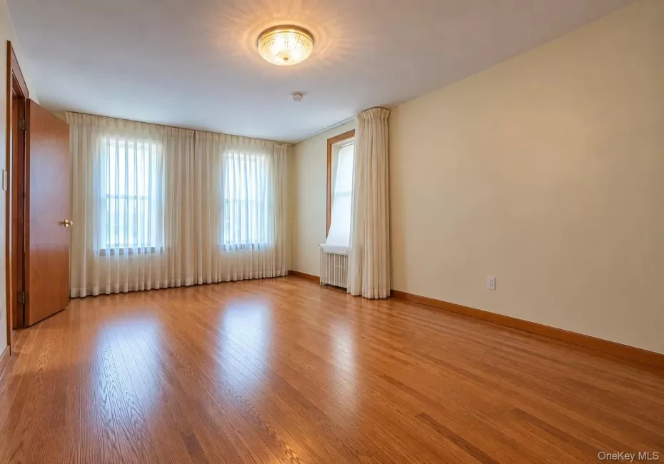 12 Balfour Street, New York, NY, 3 Bedrooms Bedrooms, 5 Rooms Rooms,1 BathroomBathrooms,Residential Lease,For Rent,Balfour Street,0,1055800 12 Balfour Street, New York, NY, 3 Bedrooms Bedrooms, 5 Rooms Rooms,1 BathroomBathrooms,Residential Lease,For Rent,Balfour Street,0,1055800